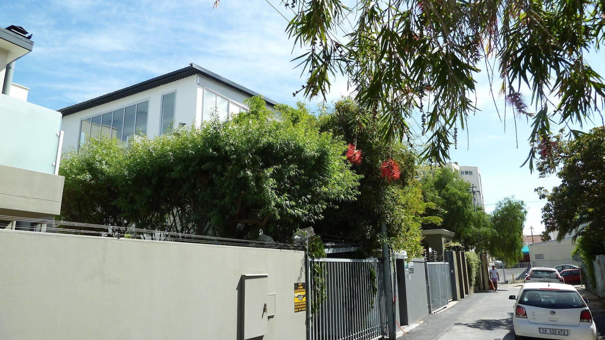 4 On Highworth Apartments And Studios Kapstadt Exterior foto